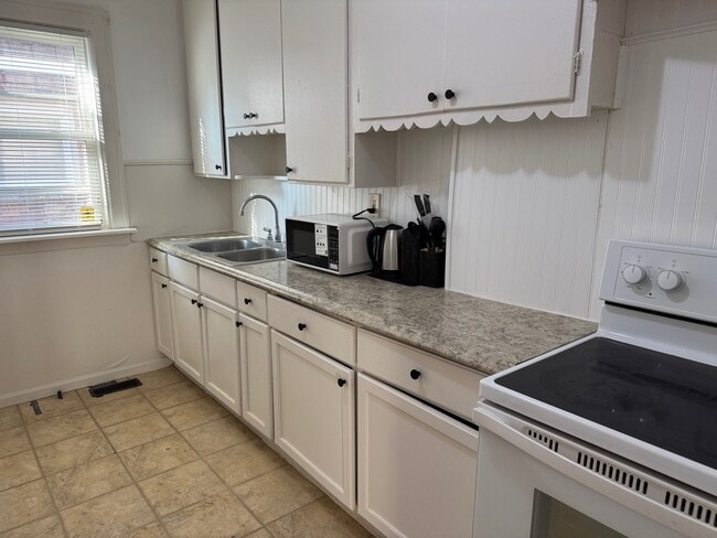 3625 Bedford St Unit Flat 1