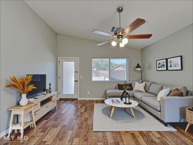 Photo - 40768 W Sanders Way