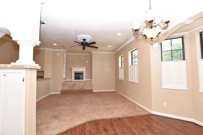 Photo - 405 Mc Kinney Ln