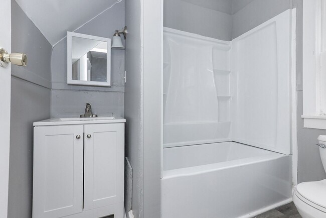 Photo - 2307 Garden Ave Unit 2307 GARDEN AVE Down