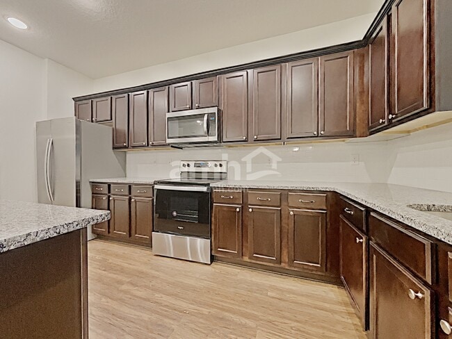 Photo - 737 Zarabrooke Ct
