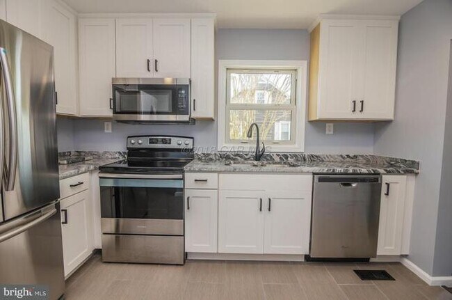 Photo - 30586 Zion Rd