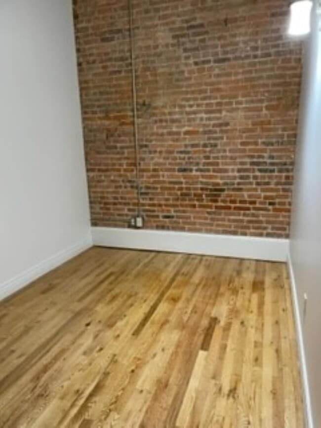 Photo - 208 W Michigan Ave Unidad 2J