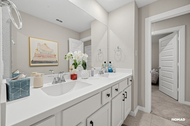 3958 Oak Crk Cir