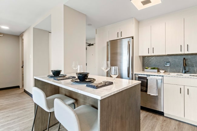 Photo - 1912 W Harrison St