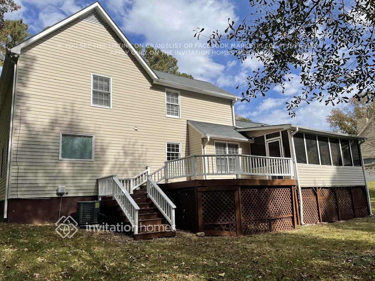 Photo - 3000 Meadow Ct