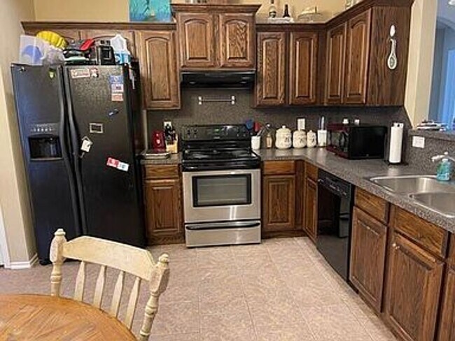 Photo - Charming Mustang Home with Garage, Fenced ...