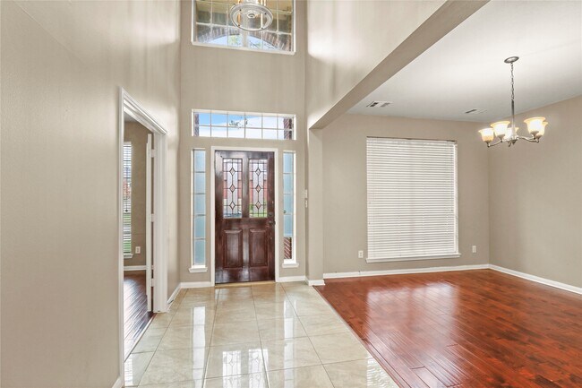 Photo - 10807 Oak Bayou Ln