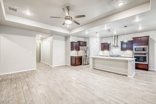 Photo - 12616 Brixton Ave