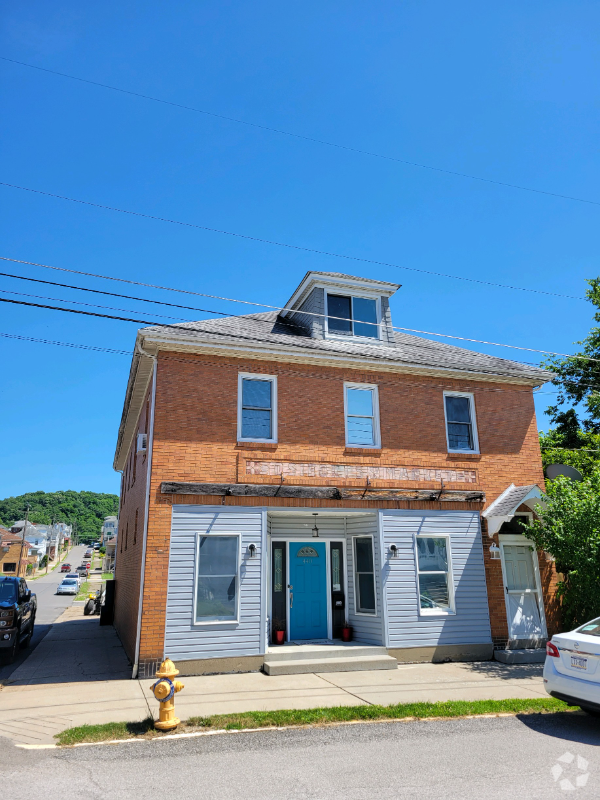 Building Photo - 440 Franklin Ave Unit #2 Rental