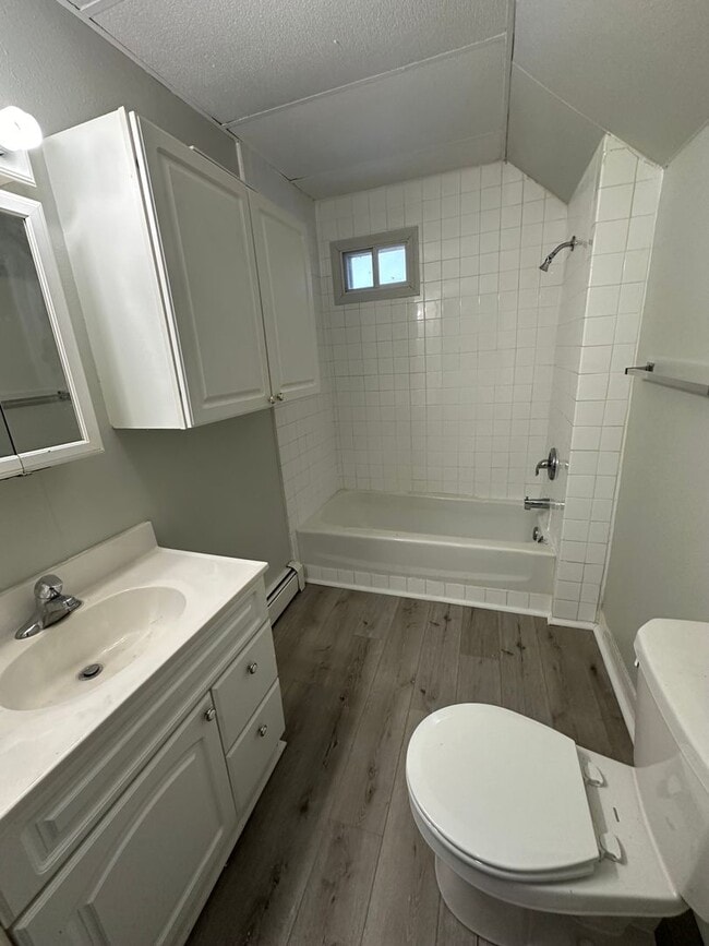 Photo - 409 Collins Ave Unit 3