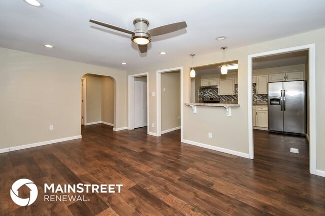 Photo - 4851 Maryman Rd