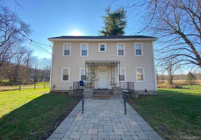 Building Photo - 116-118-118 Carpenter Rd Unit 2