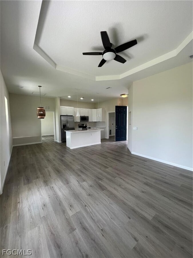 Photo - 1088 Saturn Ct