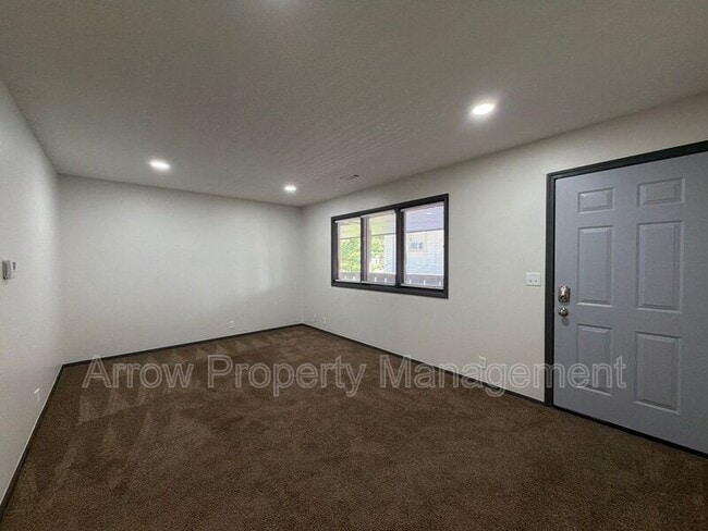 Photo - 2512 R St Unit 5