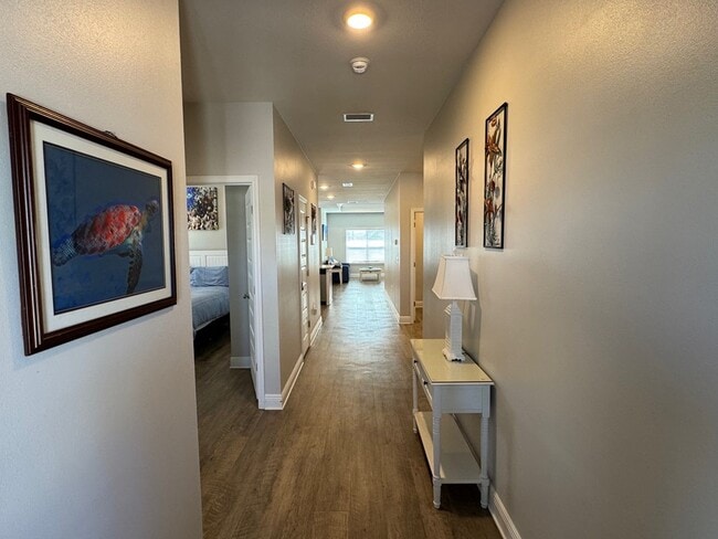 Photo - 165 Saltspray Ct