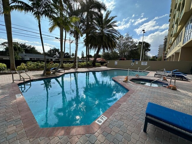 Photo - 3500 Coral Wy Unit PH-106