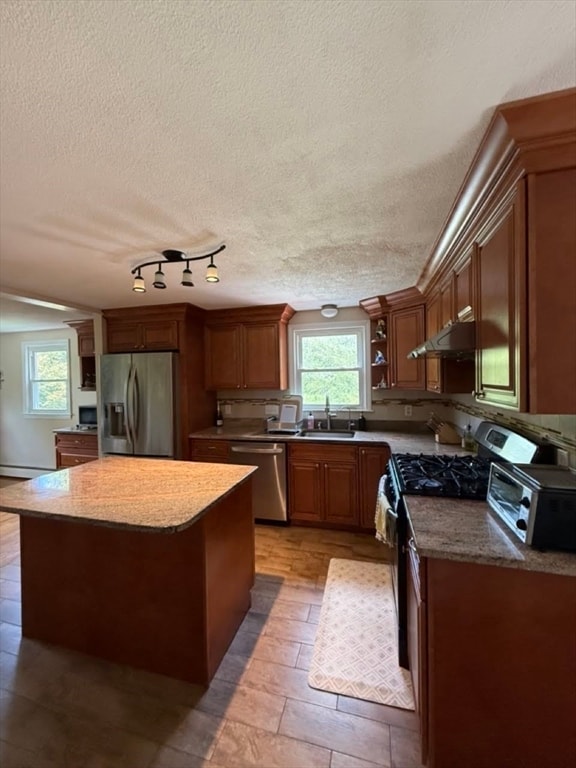 Photo - 72 Grassland St