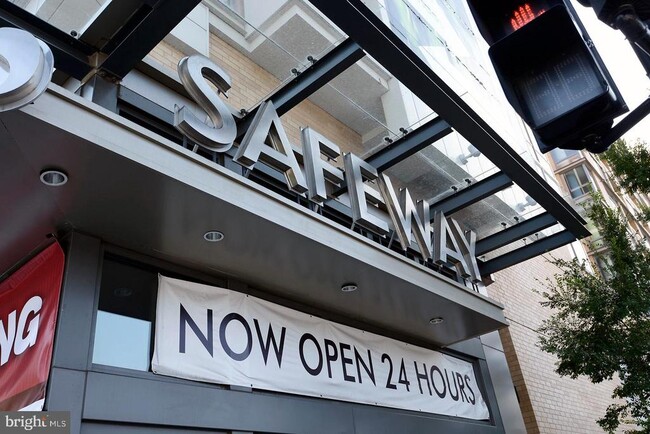 Photo - 475 K St NW Unidad 726