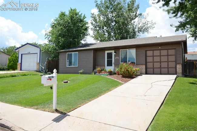 Building Photo - 4238 College View Dr Rental