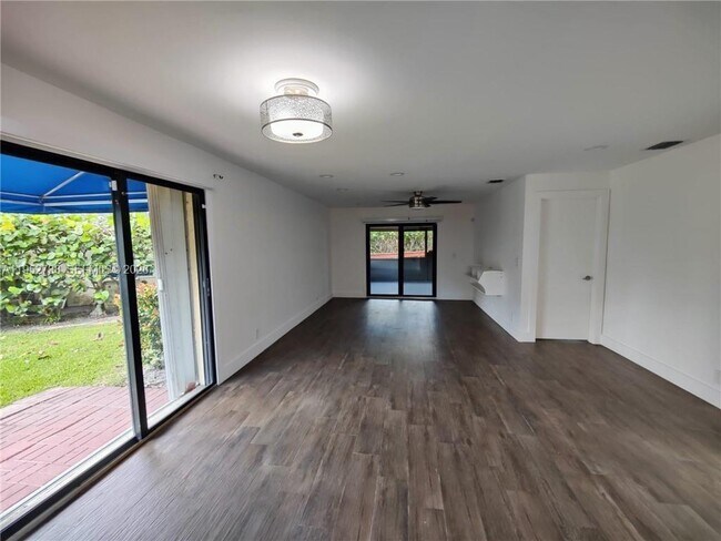 Photo - 5201 SW 31st Ave