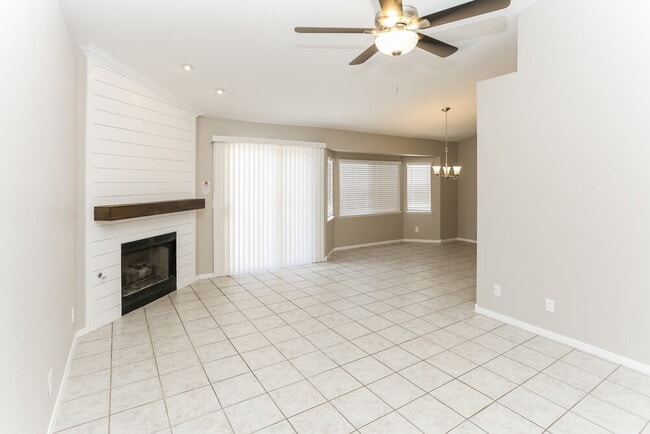 Photo - 6221 Tupac Ln