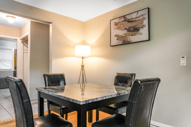 Photo - 432 Elmwood Ave Unit 2