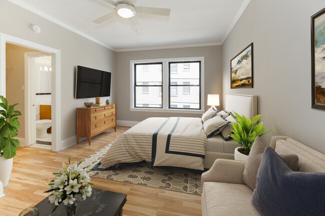 Photo - 2850 N. Sheridan