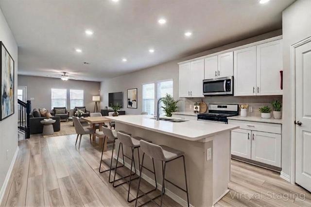 Photo - 1144 Enchanted Rock Ln