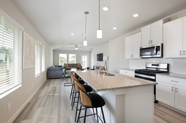 Photo - 5638 Madden Ln