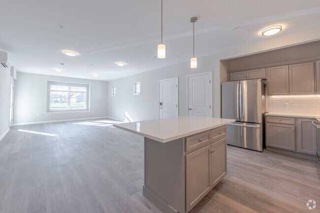 MapleCroft - 2 BD 2 BA - Ground Level