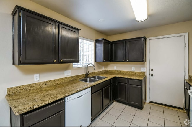 Building Photo - 3143 W Roeser Rd Rental