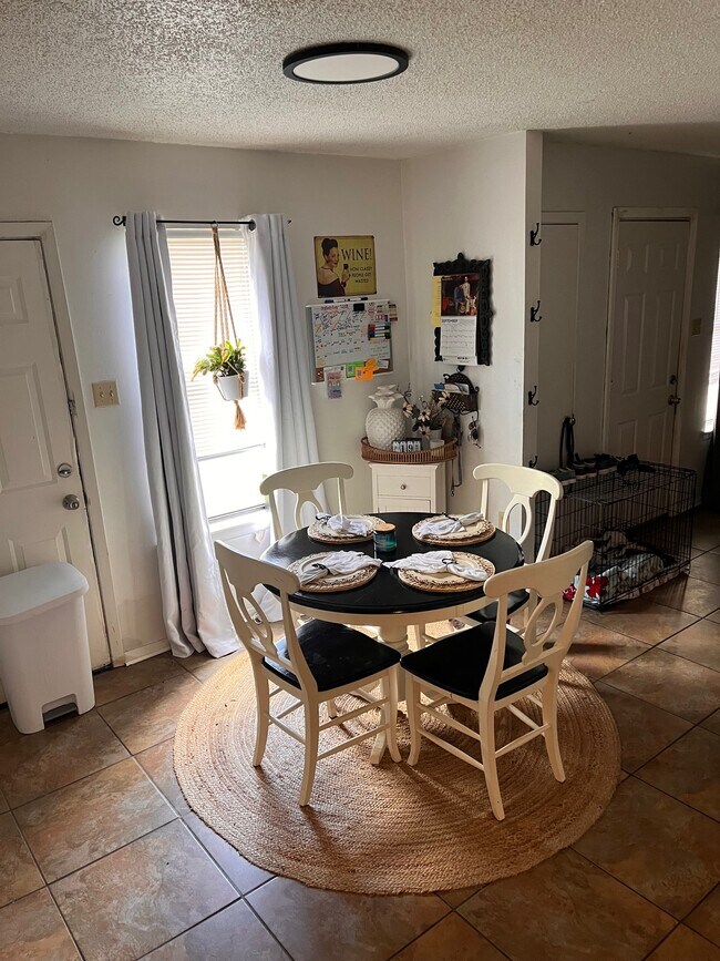 Photo - 4332 Rue de Belle Maison