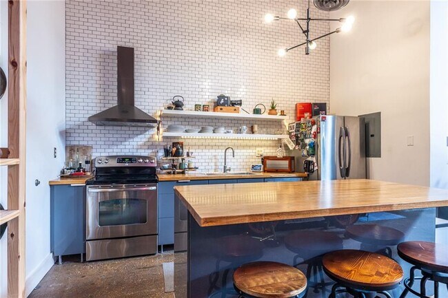 Photo - 659 Auburn Ave NE Unit 217