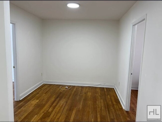 Photo - 32 STREET Unidad 1