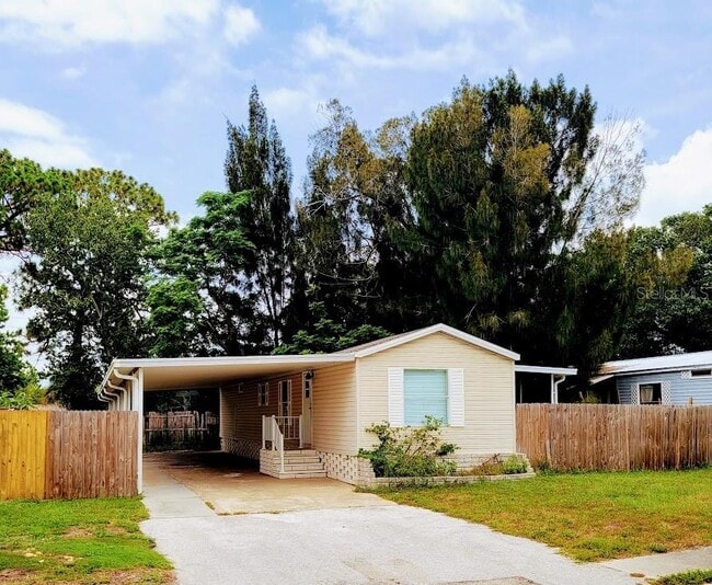 Building Photo - 6067 137th Terrace N Rental