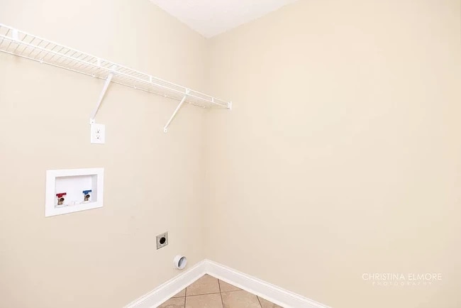 Building Photo - 113 Highland Point Dr