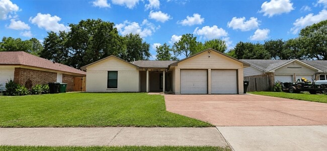 Photo - 13914 Bonnington Dr