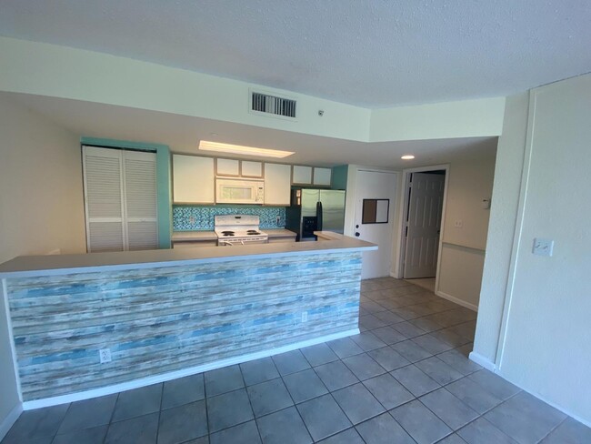 Photo - 3675 Seaside Dr Unidad 142 Rental