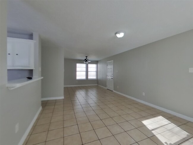 Photo - 3522 Tangerine St