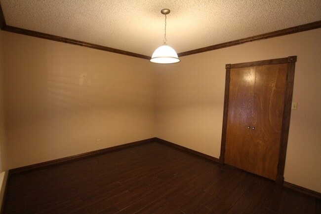 Photo - 3-bedroom, 2-bathroom gem!