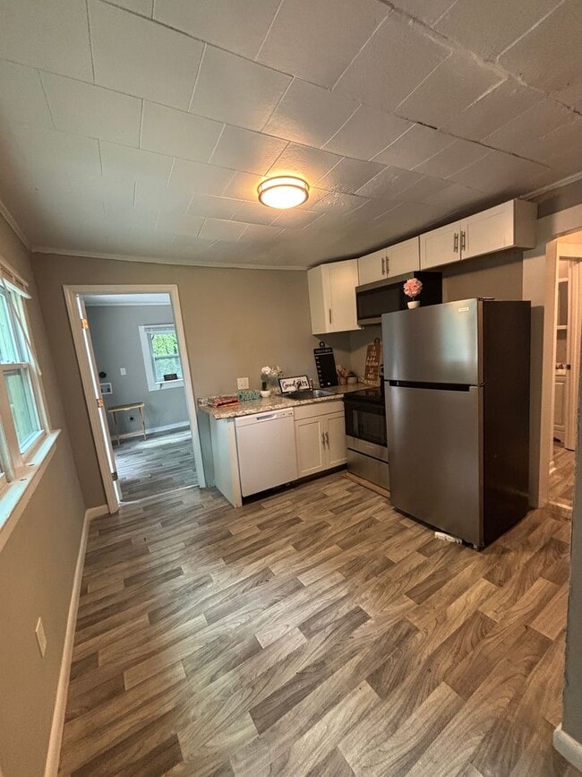 Photo - 1112 East Dr