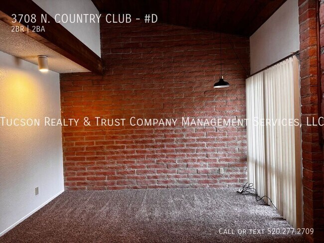 Photo - 3708 N Country Club Rd Unit #D