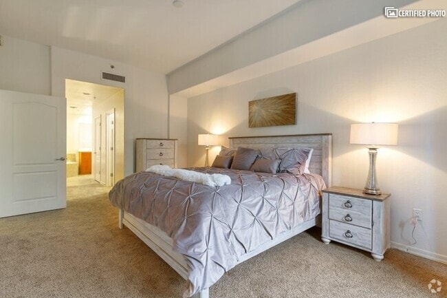 Building Photo - 16 W Encanto Blvd Unit 10 Rental
