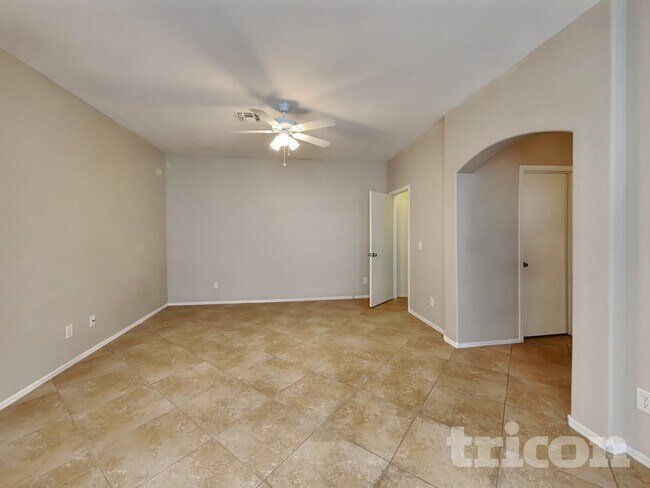 Photo - 10041 W Williams St
