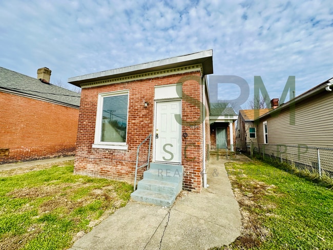 Building Photo - 2 Bedroom Single-Family Home in the Portland Area. Section 8 welcome!