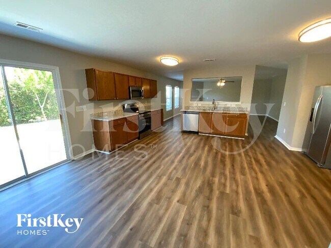 Photo - 1640 Rustic Arch Way