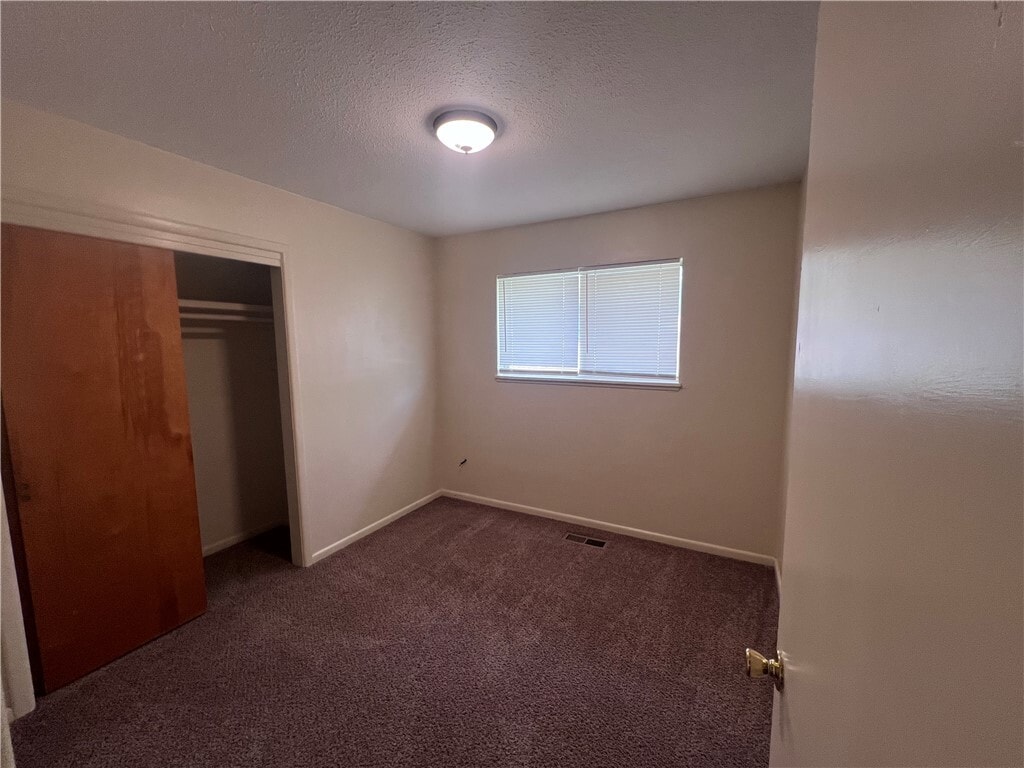 Photo - 609 Cedar St