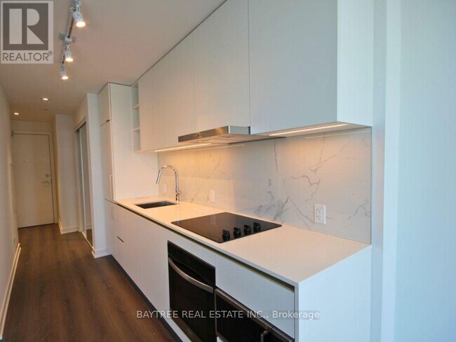 Photo - 8 Wellesley St E Unit 3106