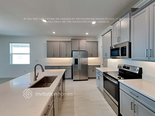 Photo - 14246 17 Ct E